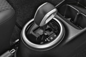 gear-lever-1437711228_930x620
